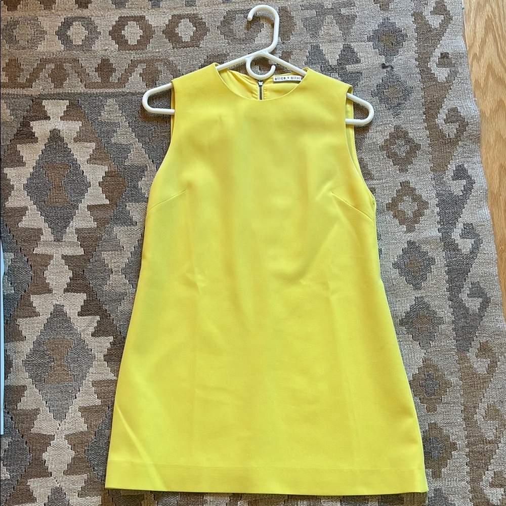 Alice and Olivia  Yellow Sleeveless Sheath Dress
